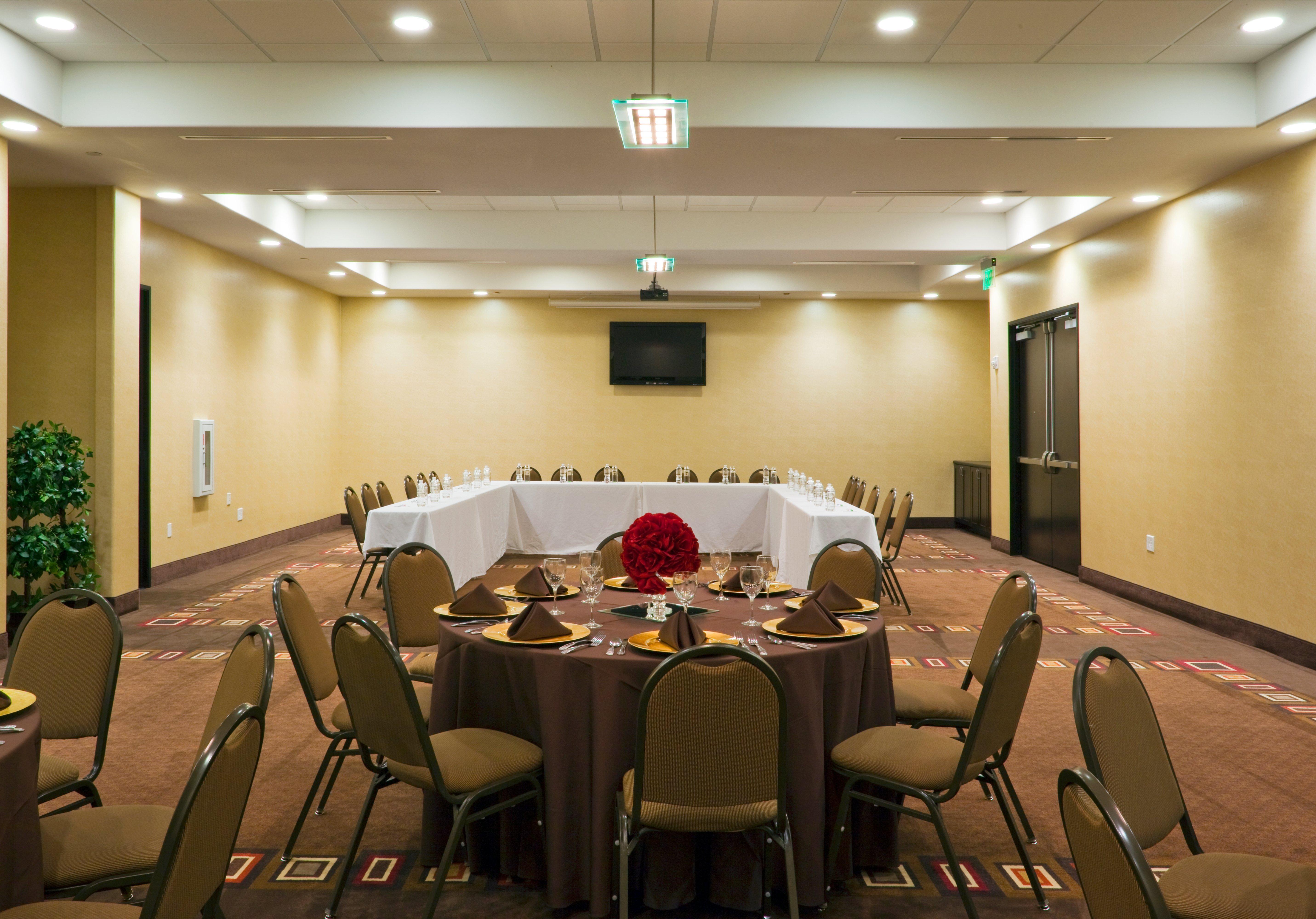 - Belton By Ihg Hotel 3*